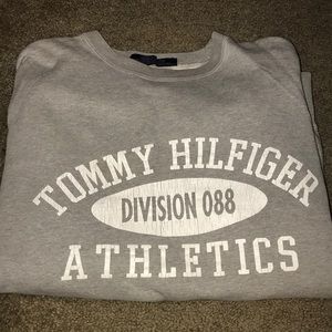 Tommy sweatshirt